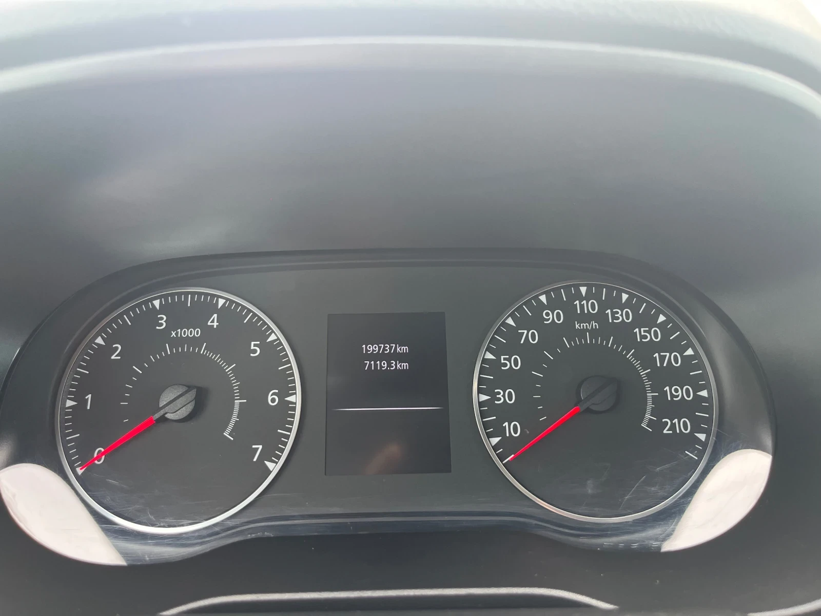 Dacia Duster 1.5DCI 4x4, снимка 9 - Автомобили и джипове - 55343688
