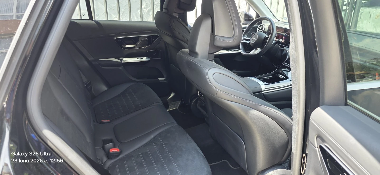 Mercedes-Benz GLC 300  4MATIC, 2.0 diesel / 198 kW / 269 к.с., снимка 3 - Автомобили и джипове - 55810838