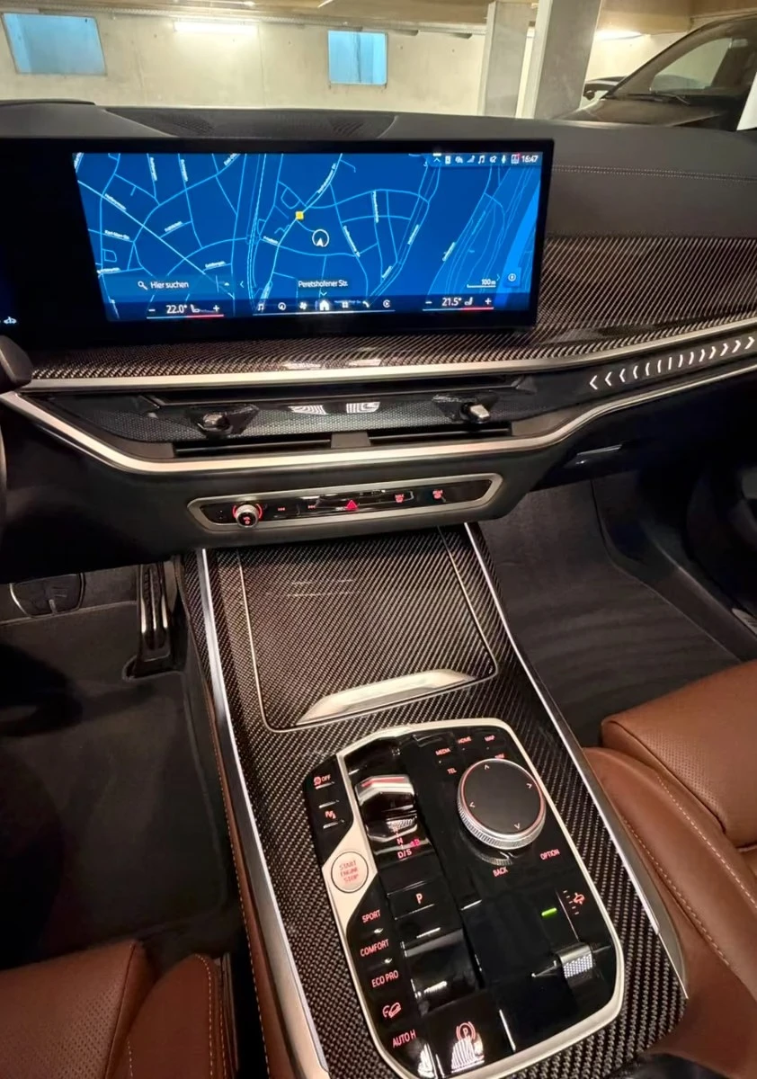 BMW X7 40i* xDrive* M Sport Pro* Carbon* 7 Seat, снимка 10 - Автомобили и джипове - 55920466