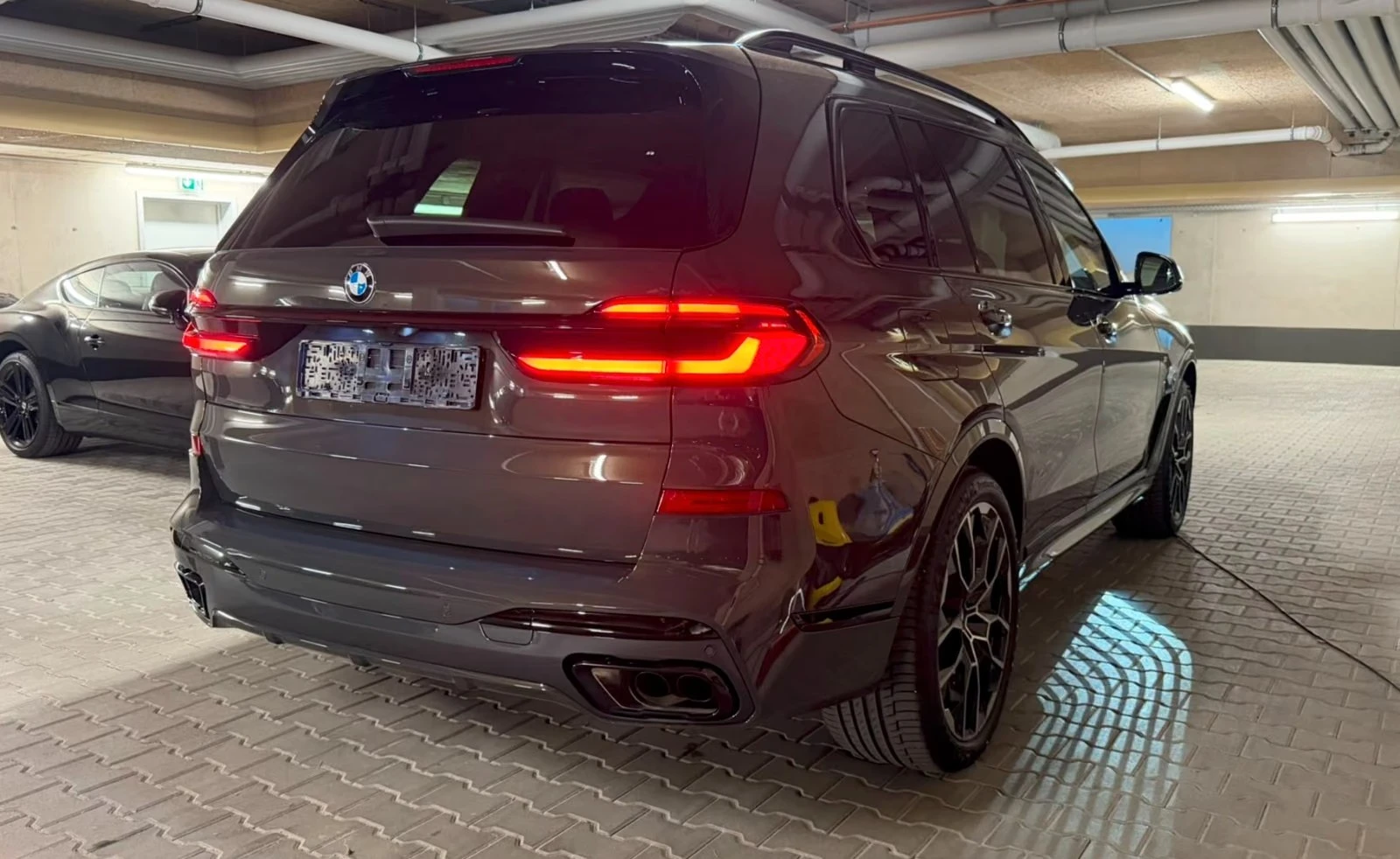 BMW X7 40i* xDrive* M Sport Pro* Carbon* 7 Seat, снимка 4 - Автомобили и джипове - 55920466
