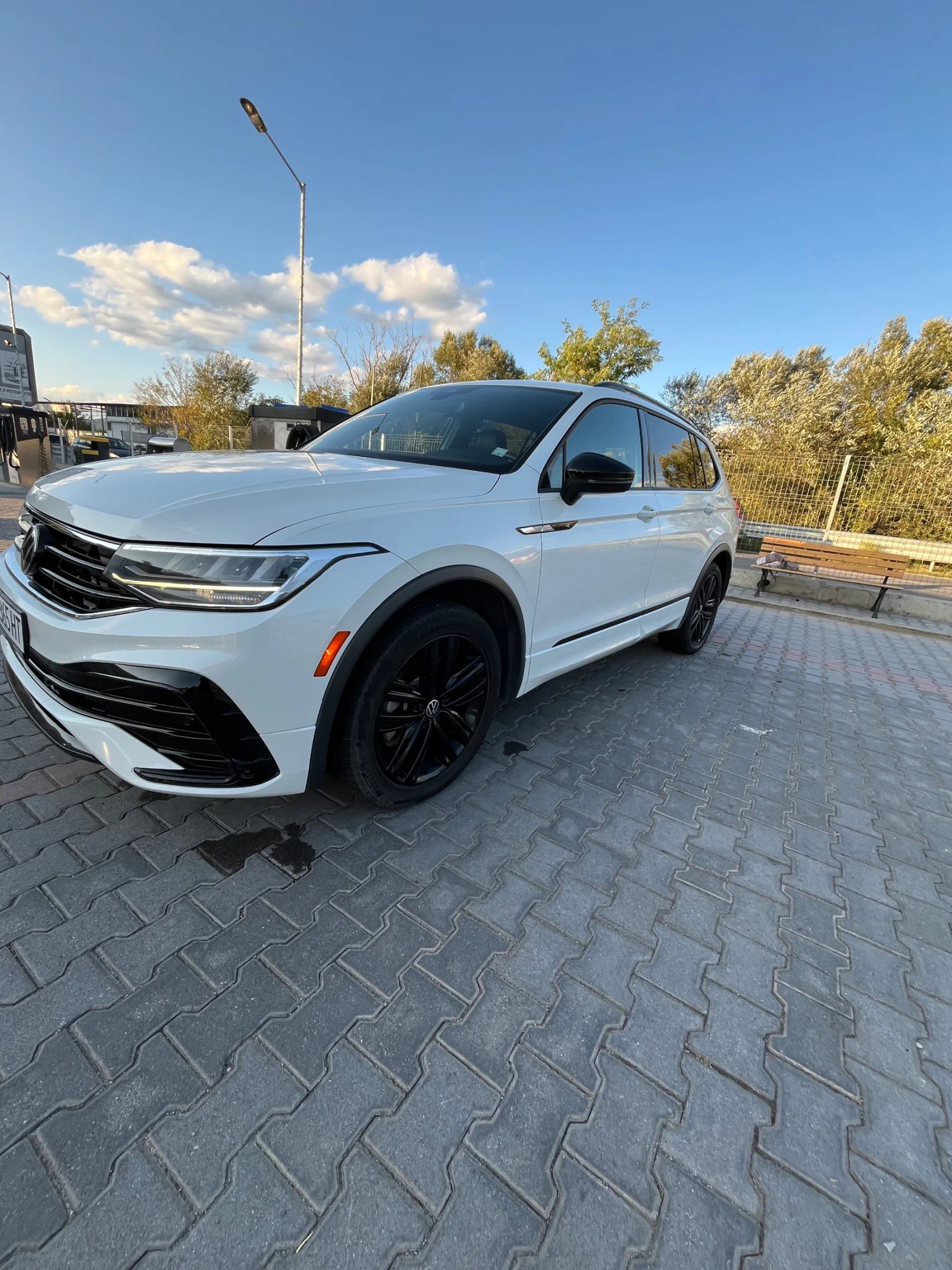 VW Tiguan R-Line Black Edition, снимка 10 - Автомобили и джипове - 56060908