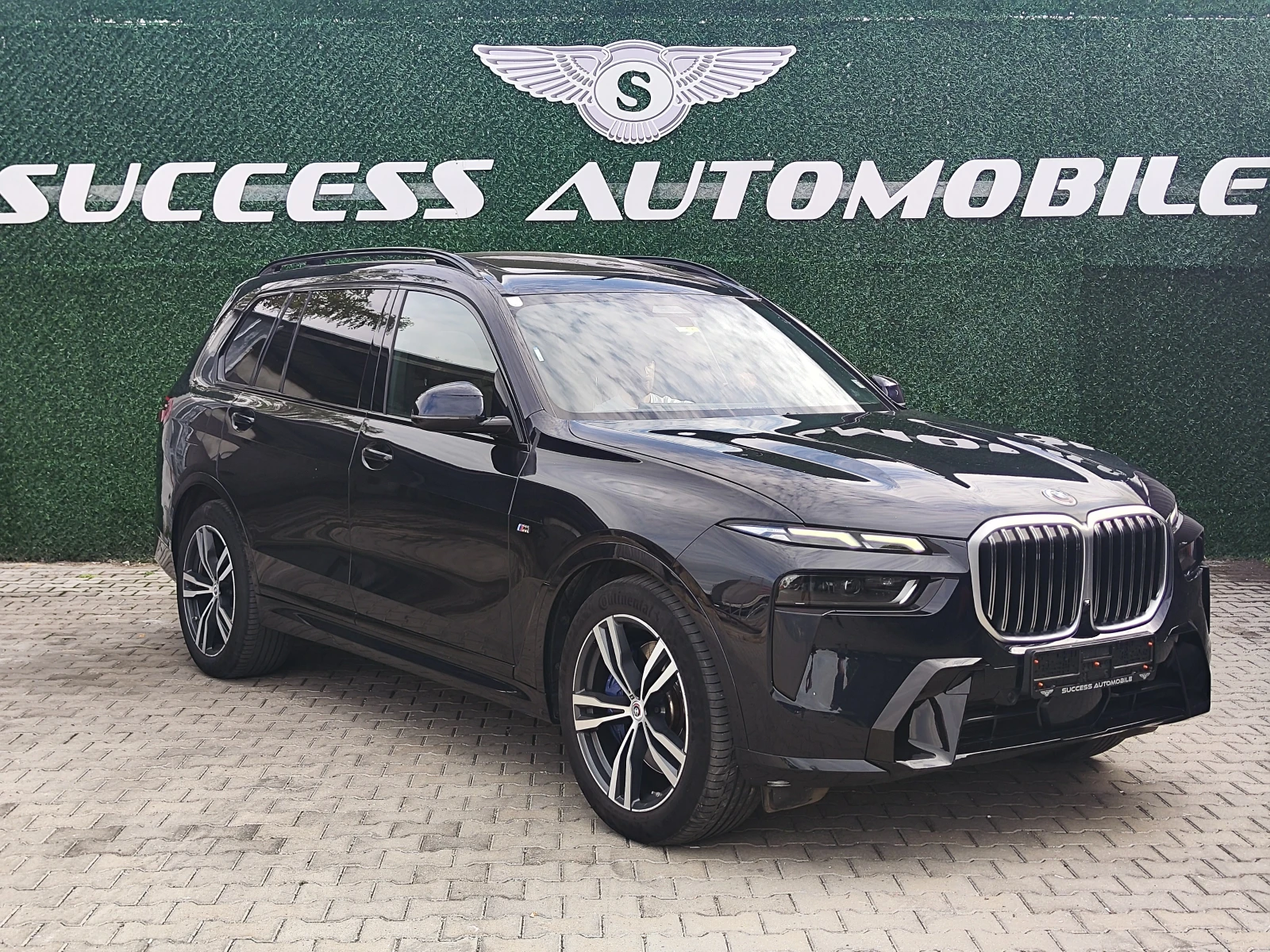 BMW X7 MPAK* 4.0* PANORAMA* PODGREV* OBDUH* CAMERA* LIZIN, снимка 2 - Автомобили и джипове - 56092007