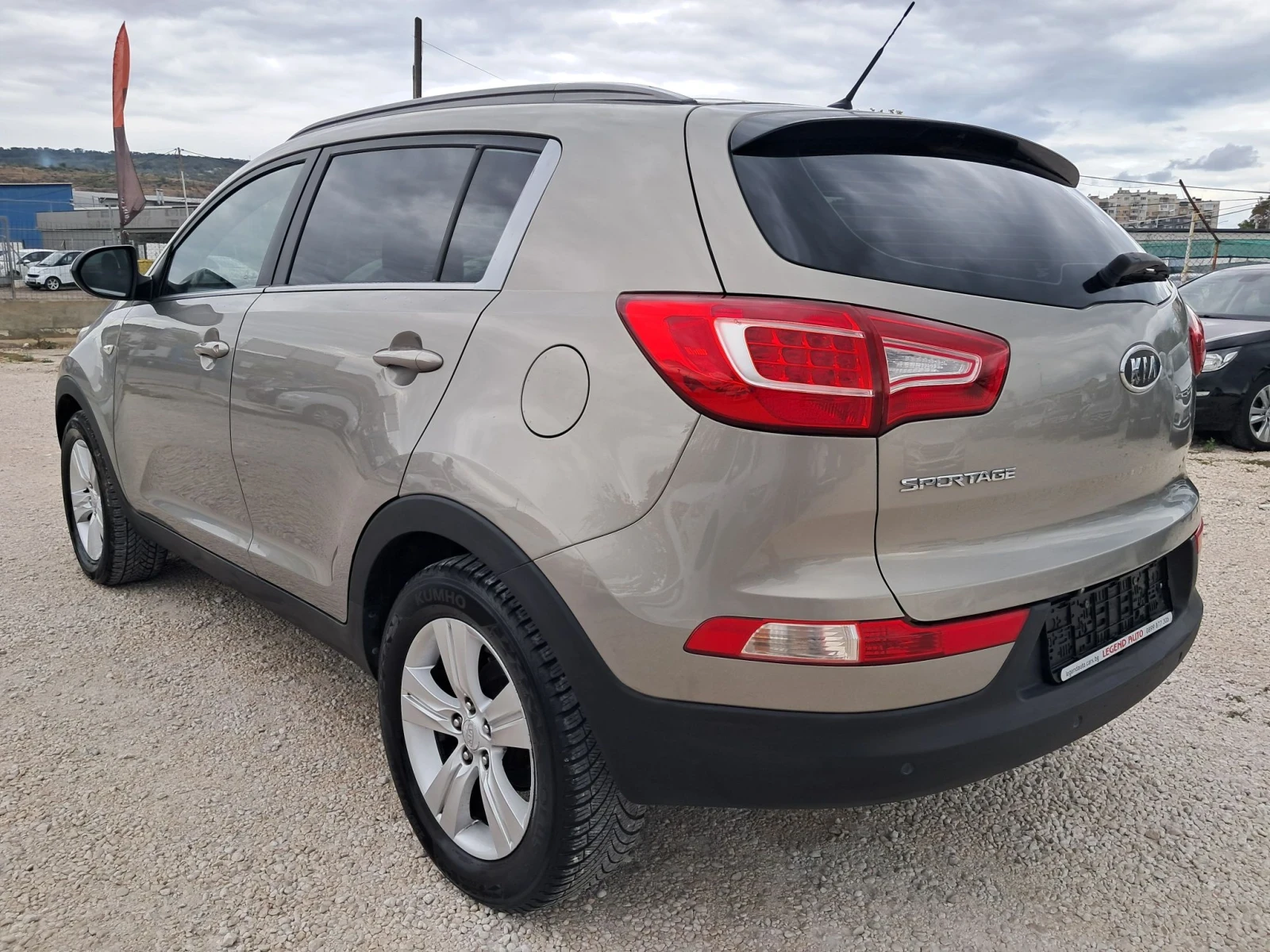 Kia Sportage 1.6i ИТАЛИЯ НАВИГАЦИЯ КАМЕРА ПАРКТРОНИК, снимка 7 - Автомобили и джипове - 56248211