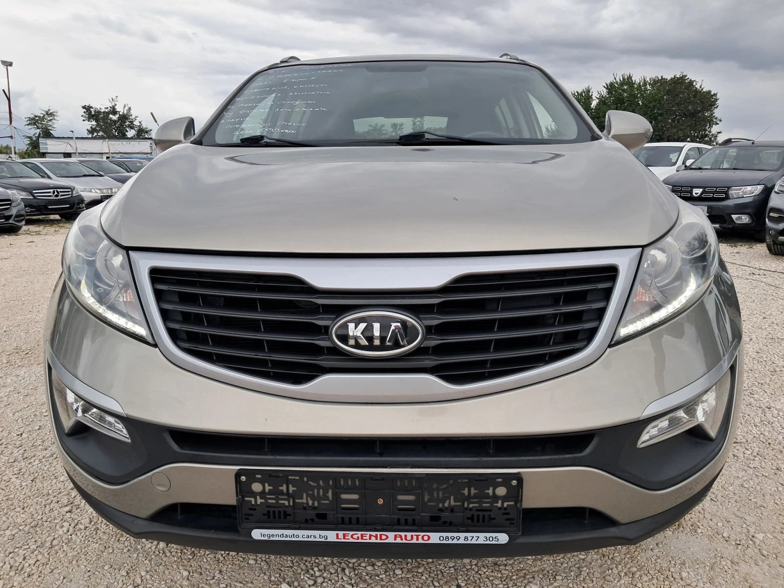 Kia Sportage 1.6i ИТАЛИЯ НАВИГАЦИЯ КАМЕРА ПАРКТРОНИК, снимка 2 - Автомобили и джипове - 56248211