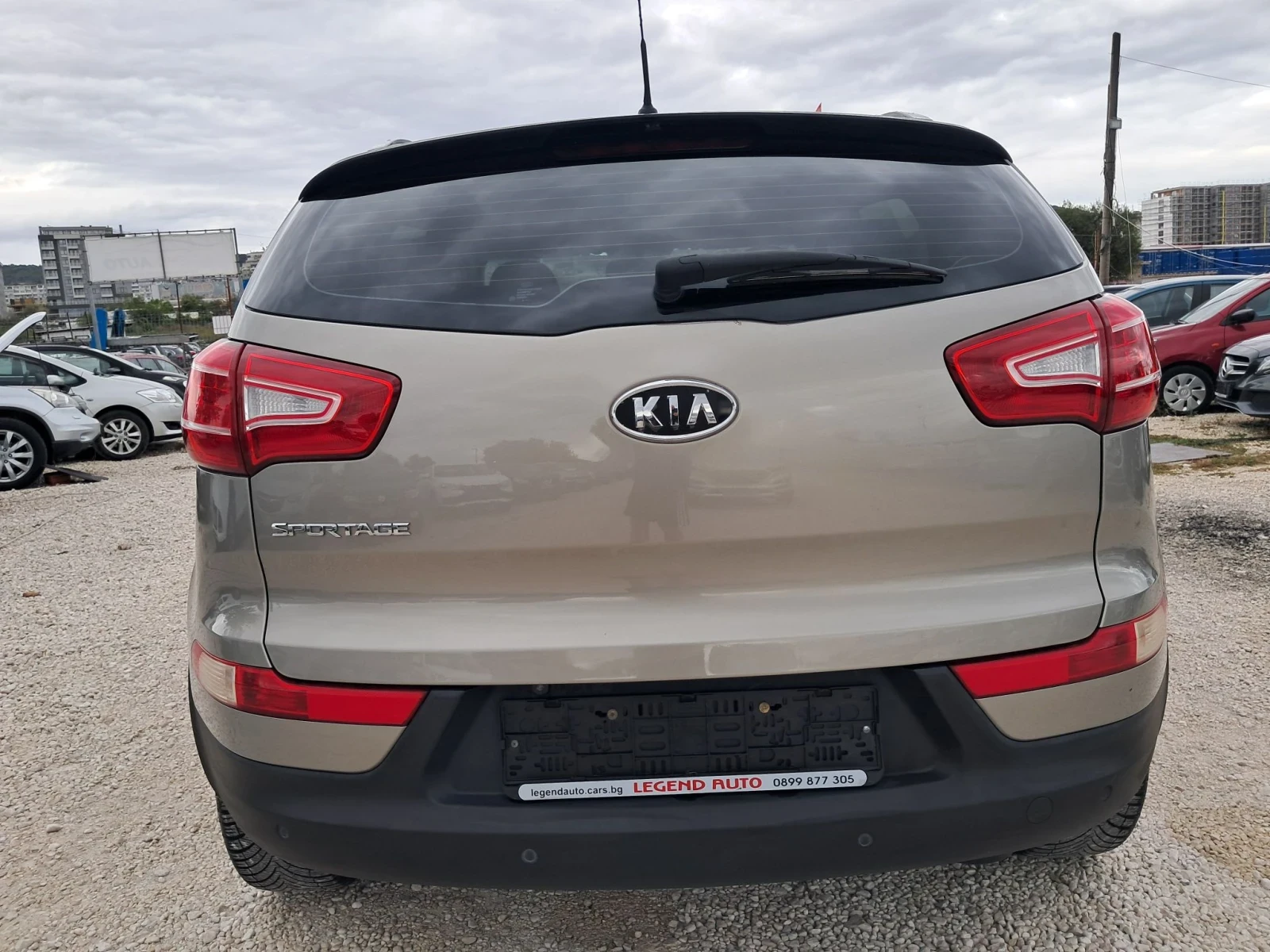 Kia Sportage 1.6i ИТАЛИЯ НАВИГАЦИЯ КАМЕРА ПАРКТРОНИК, снимка 8 - Автомобили и джипове - 56248211