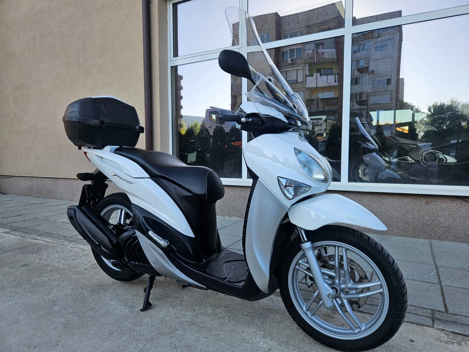 Yamaha Xenter 150ie, 16к.с., 2012г. - изображение 2