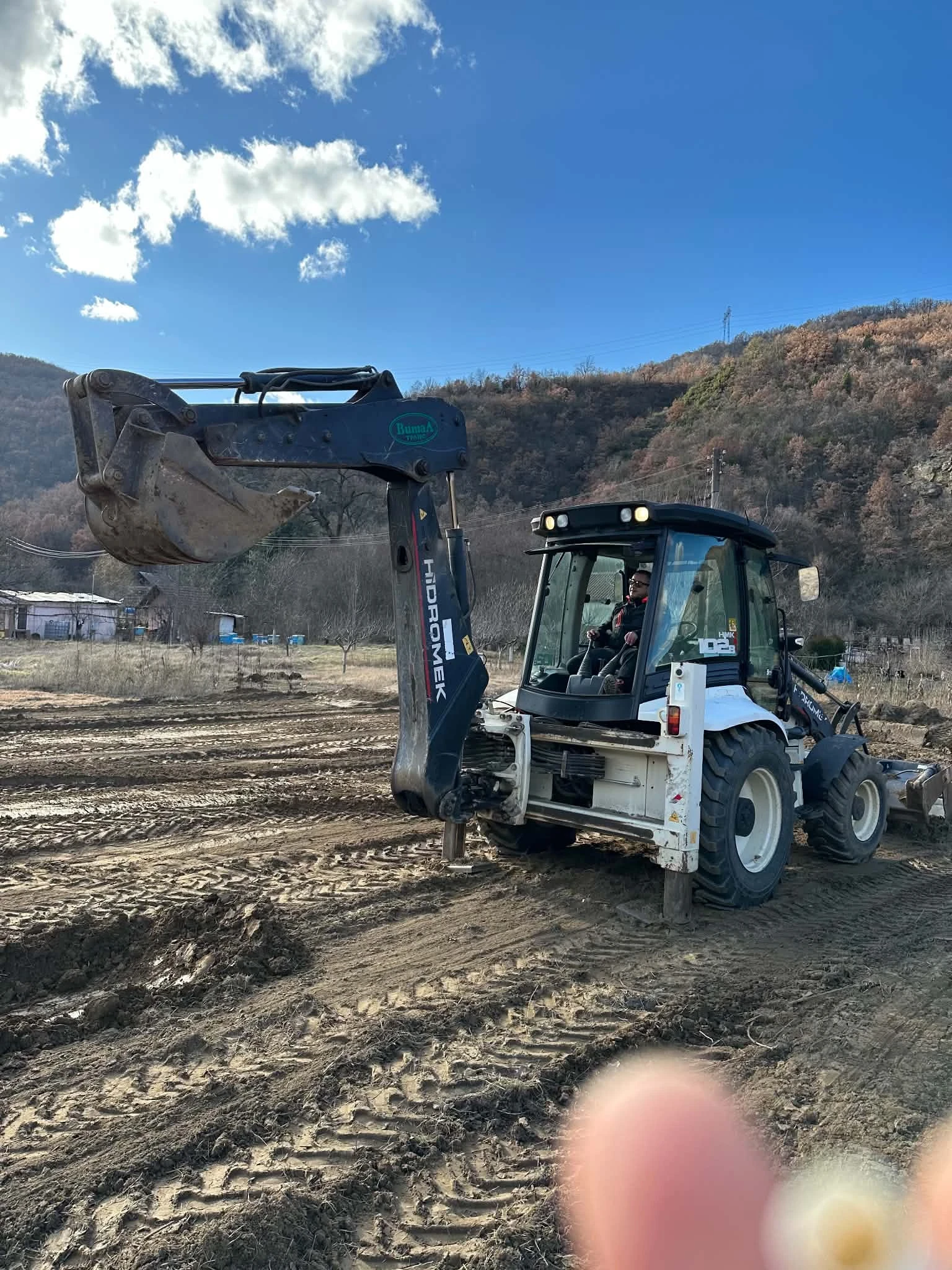 Багер Hidromek 108, снимка 2 - Индустриална техника - 55091009