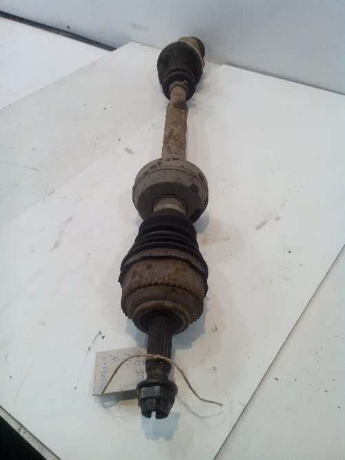 Предна дясна полуоска Рено Меган 1.6 бензин