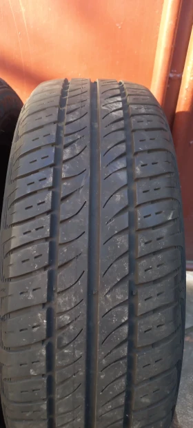 Гуми Летни 185/60R15, снимка 3 - Гуми и джанти - 46950444