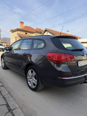 Opel Astra 1.7CDTI Navi/Подгрев, снимка 13