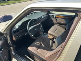 Mercedes-Benz 124 3.0, снимка 3
