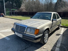 Mercedes-Benz 124 3.0, снимка 2