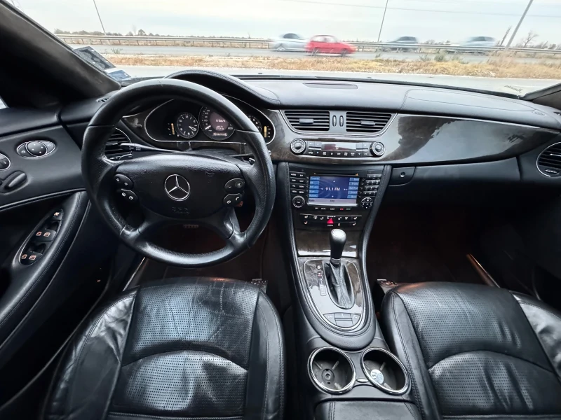 Mercedes-Benz CLS 63 AMG FULL / KOJA / XENON / LUK / NAVI / F1, снимка 10 - Автомобили и джипове - 47984719