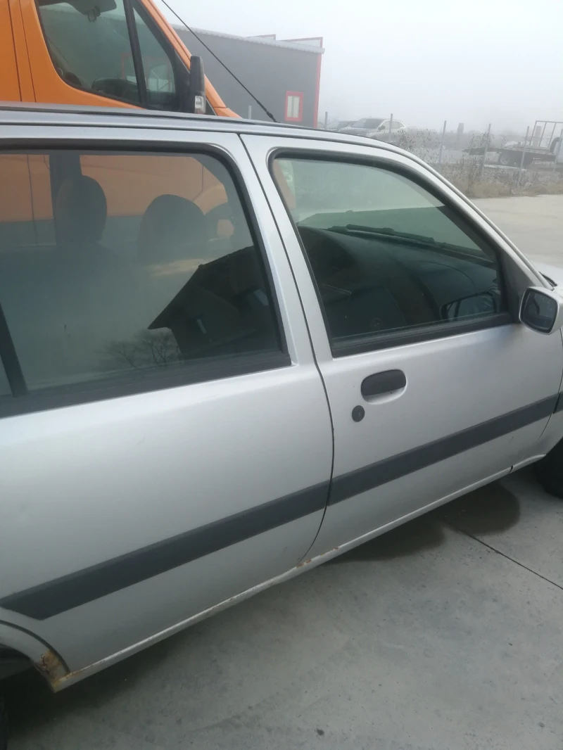 Ford Fiesta 1.3, снимка 3 - Автомобили и джипове - 48323328