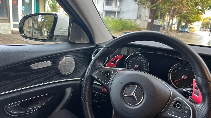 Mercedes-Benz E 200 4Matic Germany 70хил.км, снимка 6 - Автомобили и джипове - 50167760