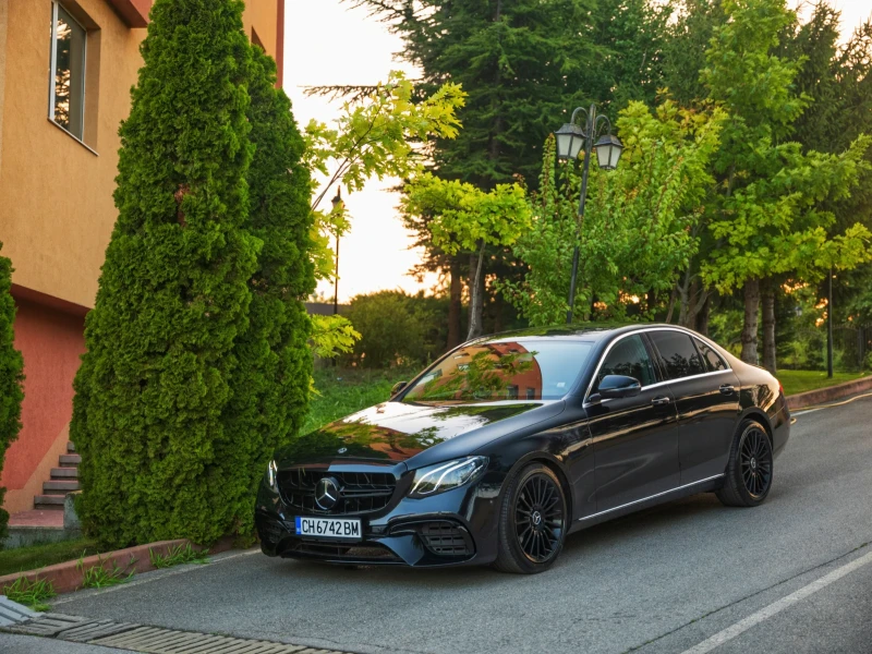 Mercedes-Benz E 200, снимка 3 - Автомобили и джипове - 52640188