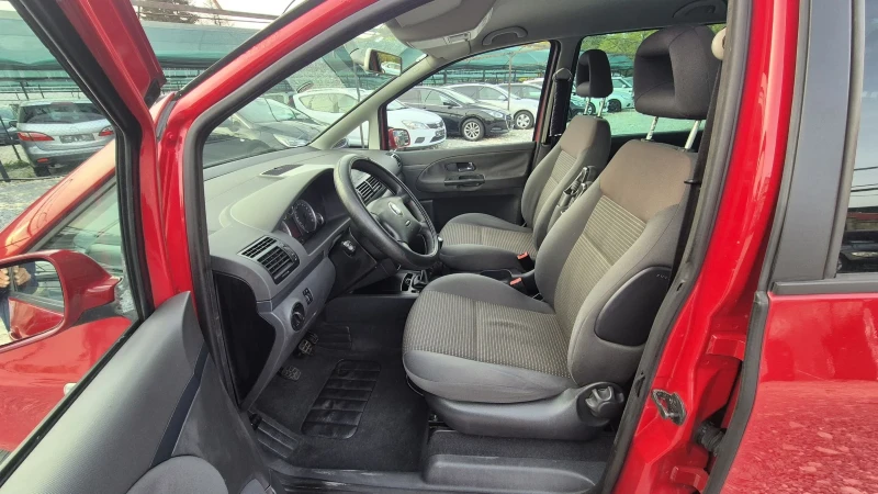 Seat Alhambra 1.9TDI, снимка 12 - Автомобили и джипове - 52133865