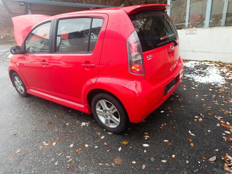 Daihatsu Sirion 1.3 , 4х4, снимка 8 - Автомобили и джипове - 52567013