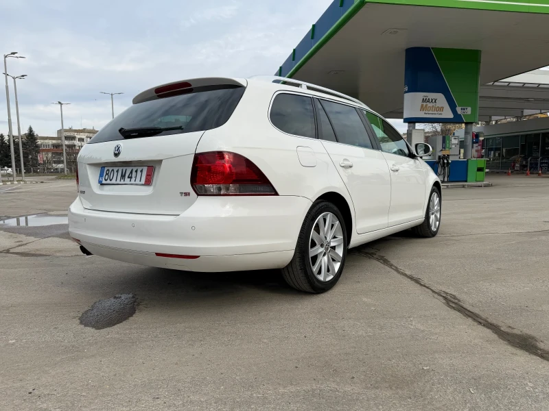VW Golf, снимка 4 - Автомобили и джипове - 53495656