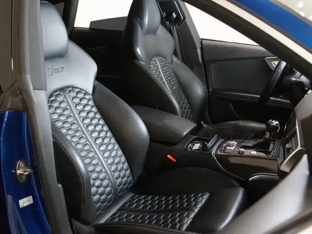 Audi Rs7 * CARFAX* BANG&OLUFSEN* ДИСТРОНИК* ПОДГРЕВИ* ОБДУХ, снимка 14 - Автомобили и джипове - 53225212