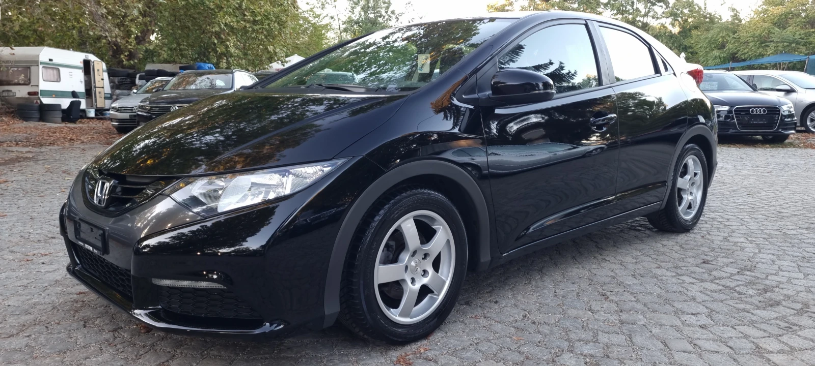 Honda Civic 1.4i * START/STOP* * ОБСЛУЖЕН* * ШВЕЙЦАРИЯ*  - [1] 