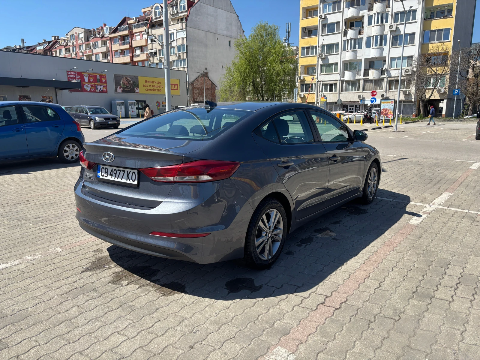 Hyundai Elantra Sedan - изображение 8