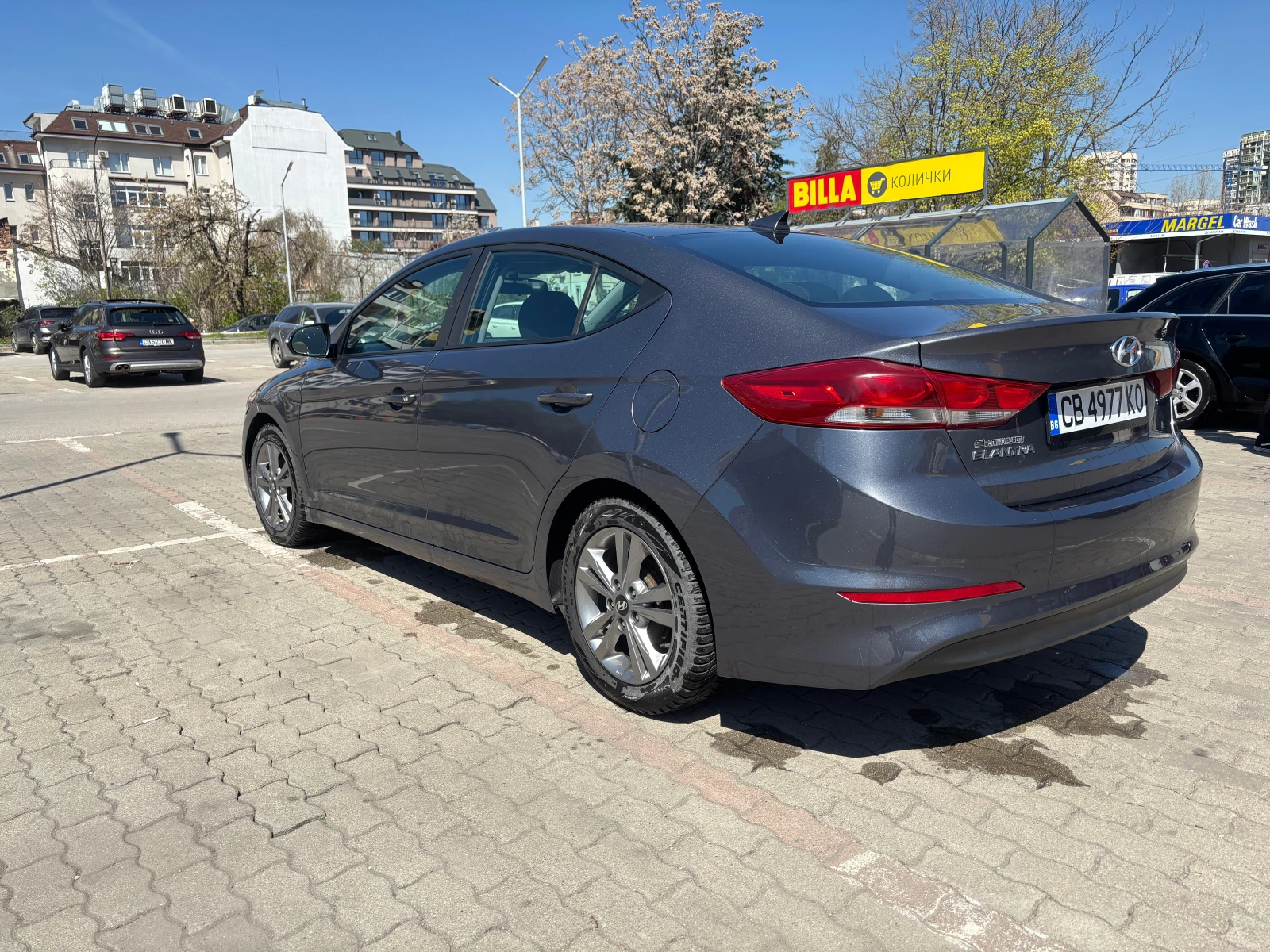 Hyundai Elantra Sedan - изображение 7