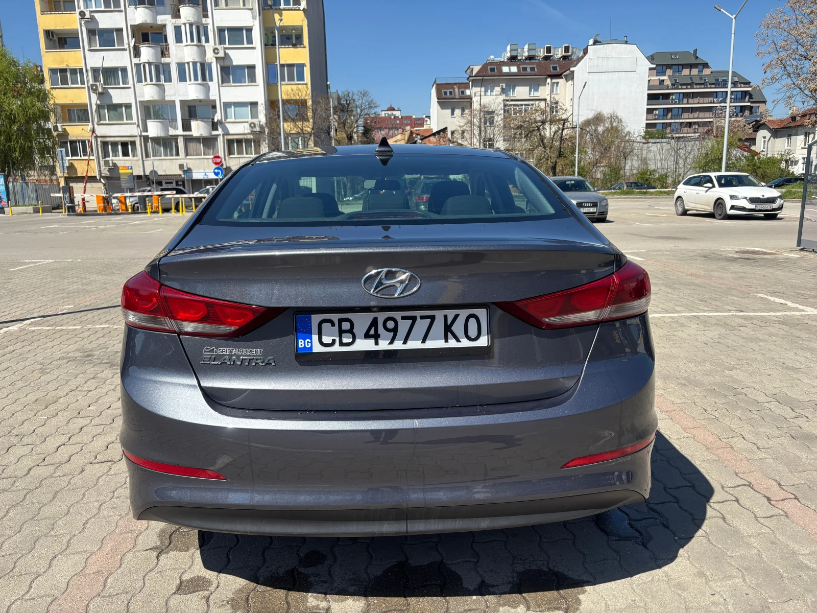 Hyundai Elantra Sedan - изображение 6