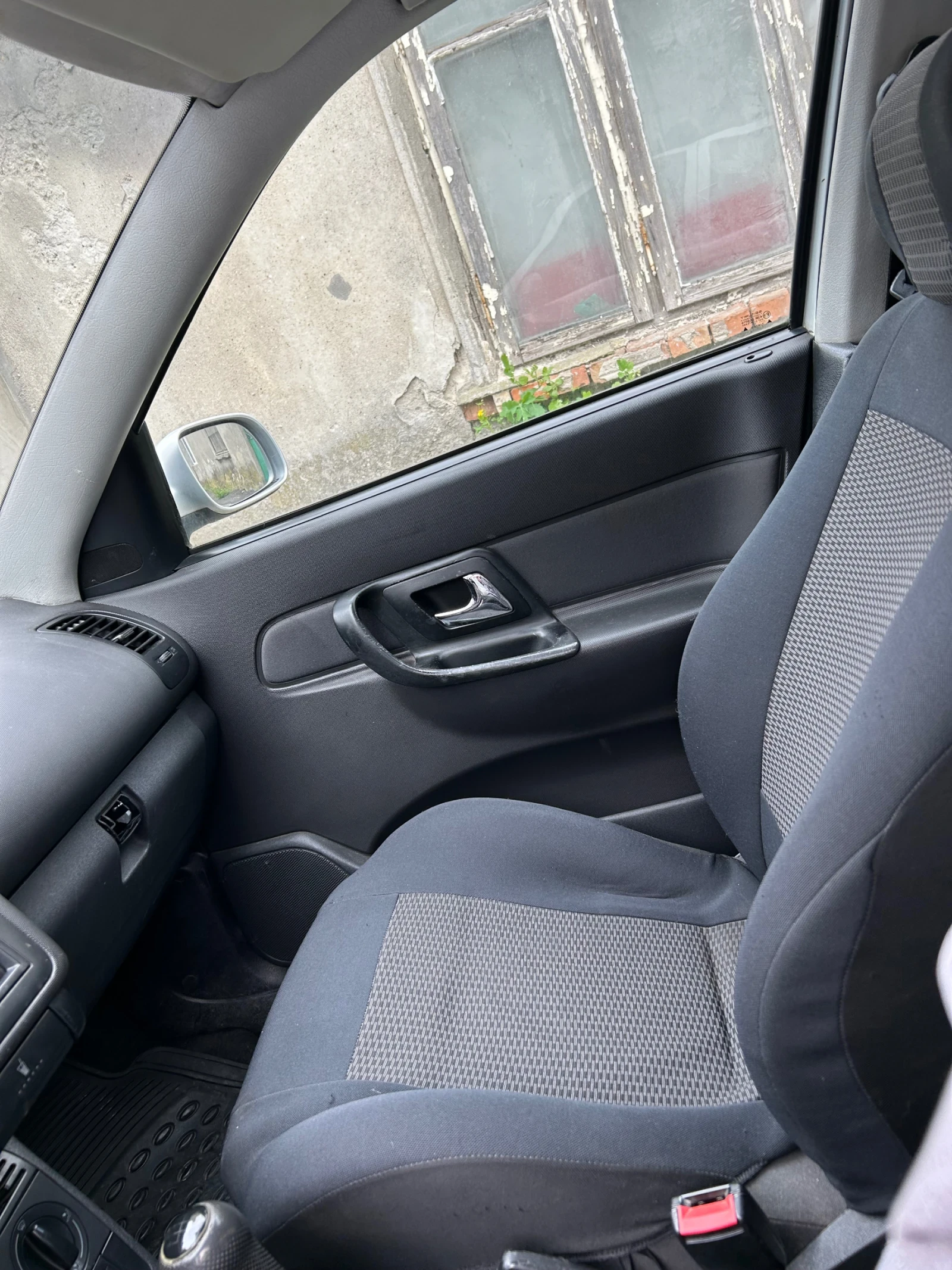 VW Polo 1.9 TDI FACE LIFT - изображение 10