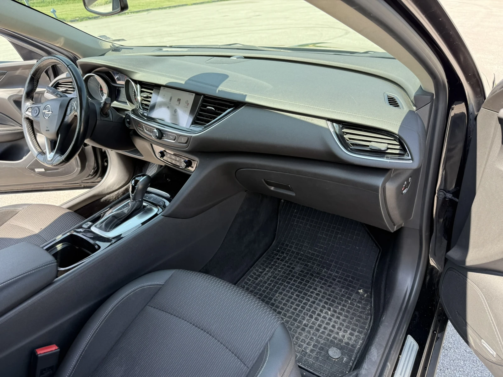 Opel Insignia 1.5 turbo АВТОМАТ - изображение 9