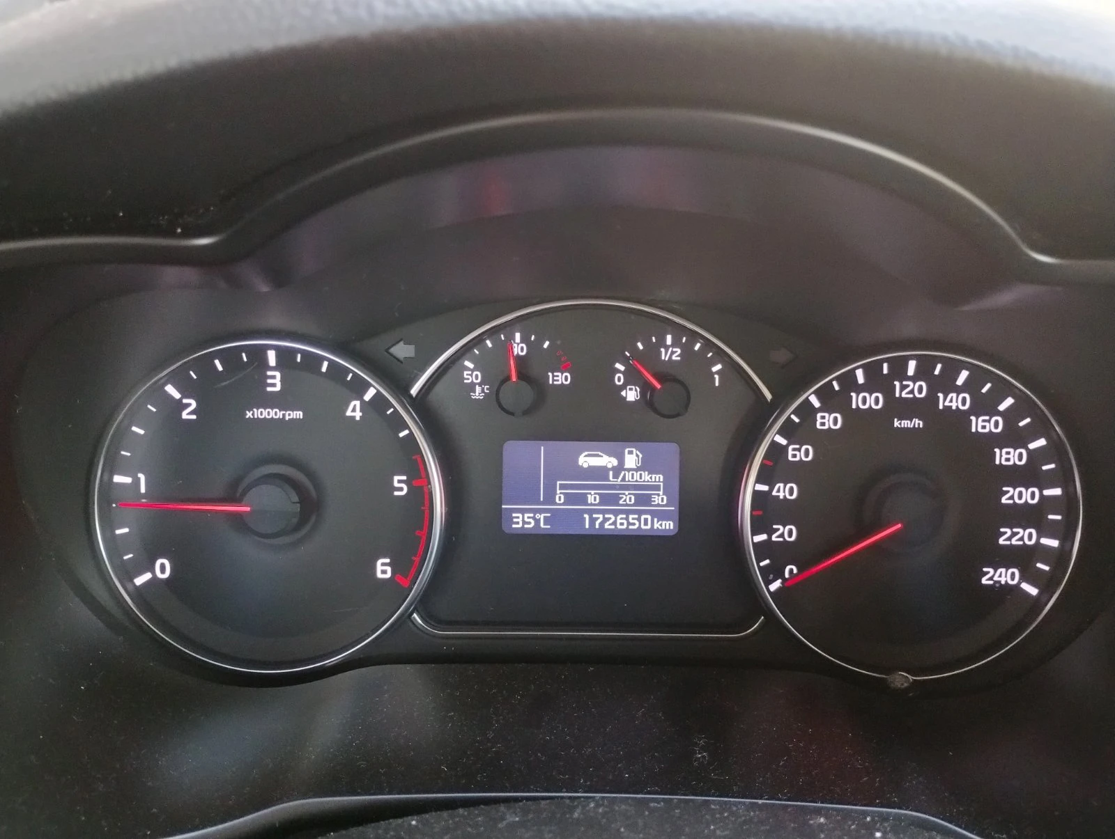 Kia Carens  - изображение 7