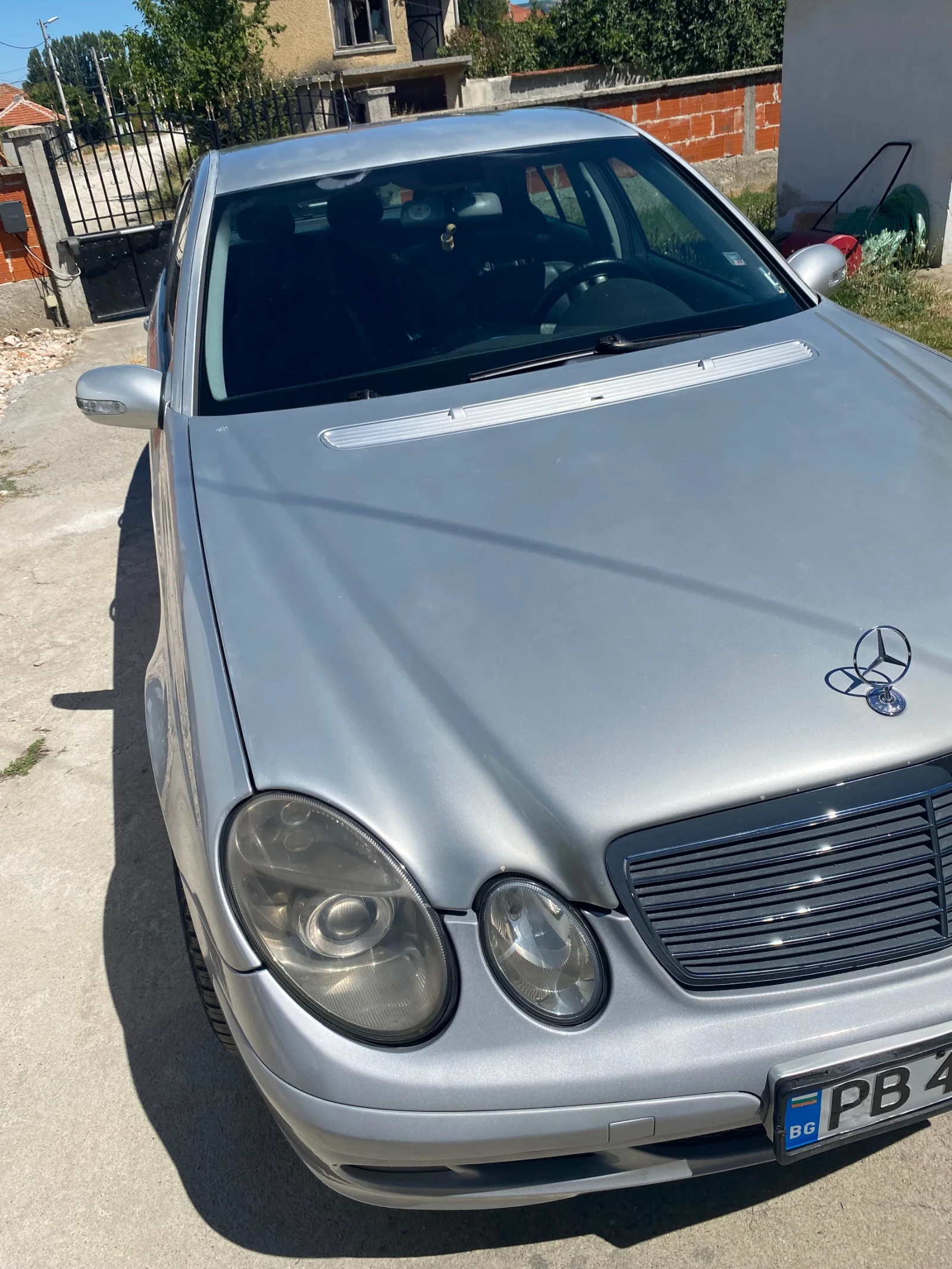 Mercedes-Benz E 200  - изображение 2