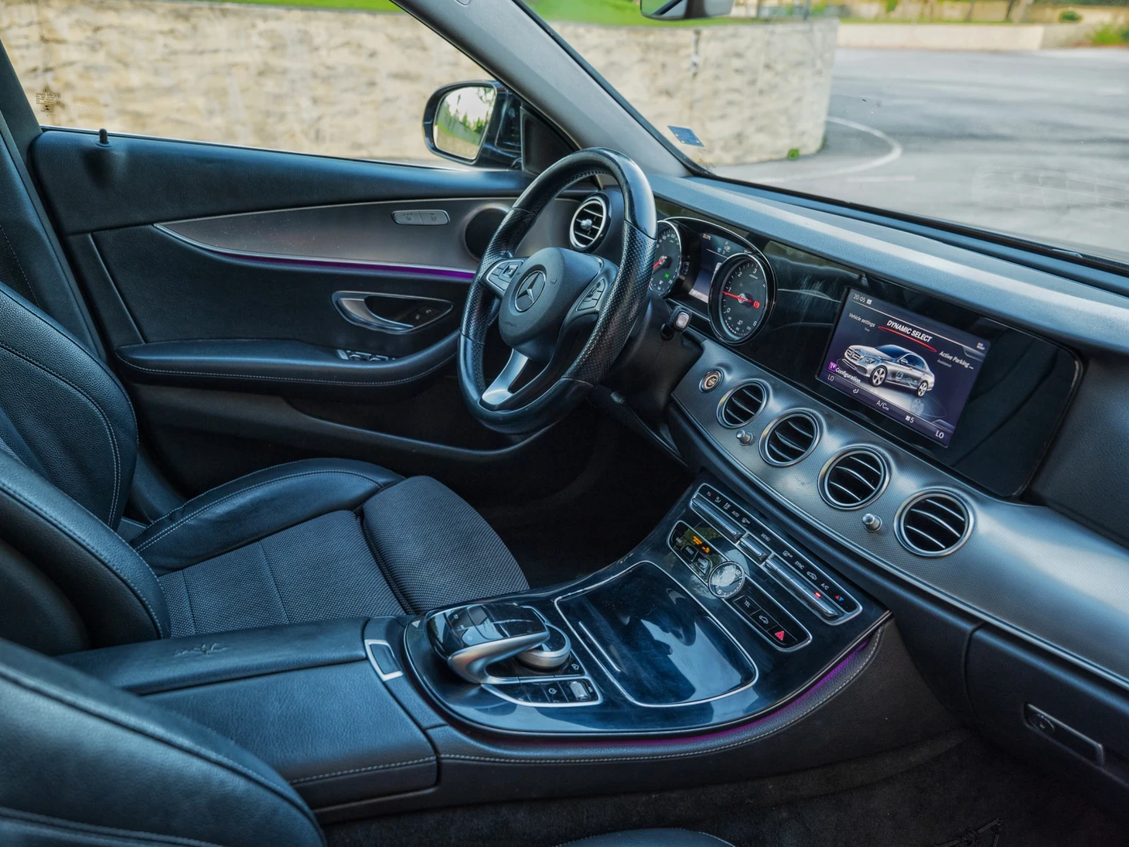 Mercedes-Benz E 200  - изображение 5
