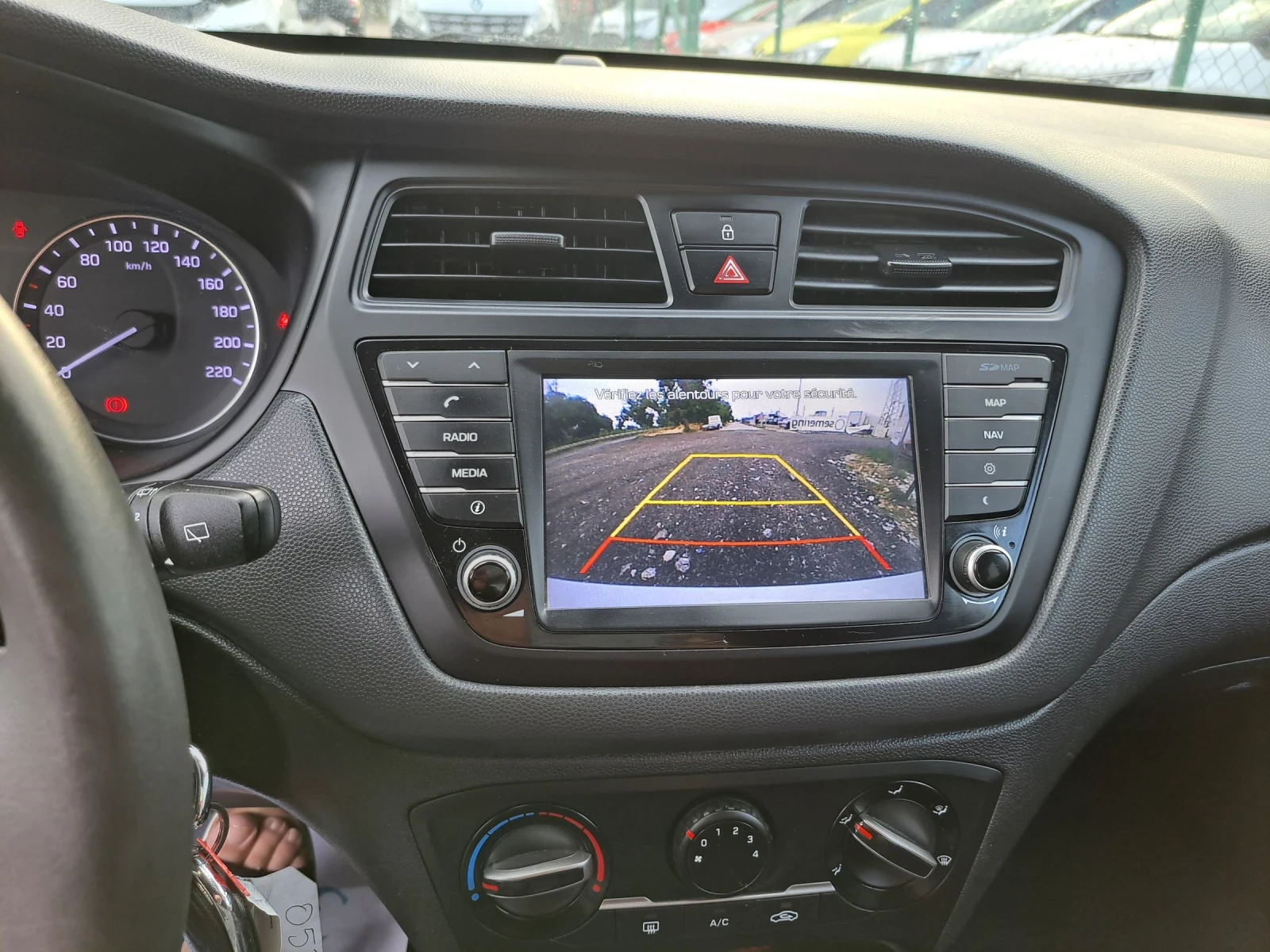 Hyundai I20 1.0 GDI - изображение 10