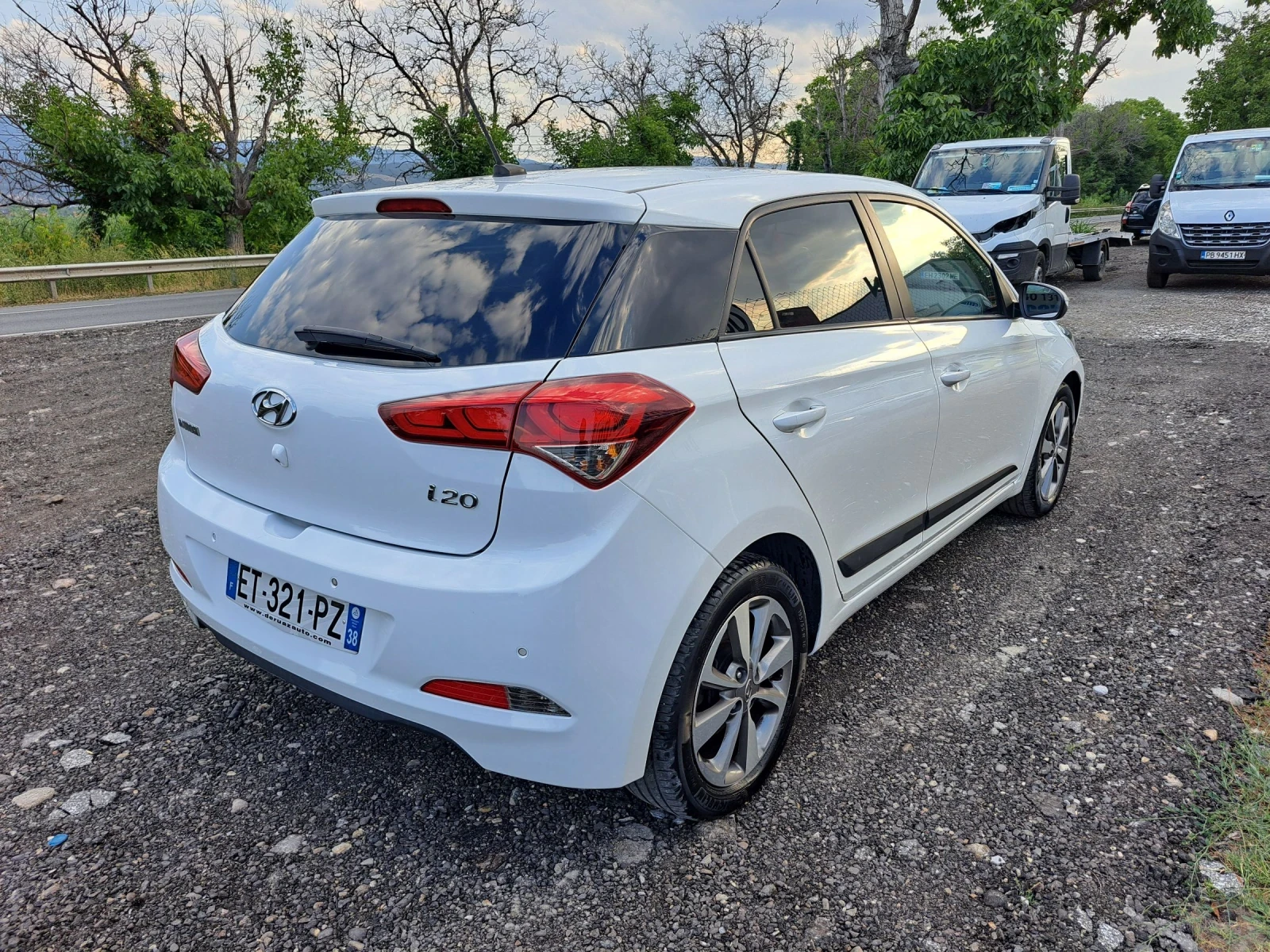 Hyundai I20 1.0 GDI - изображение 6