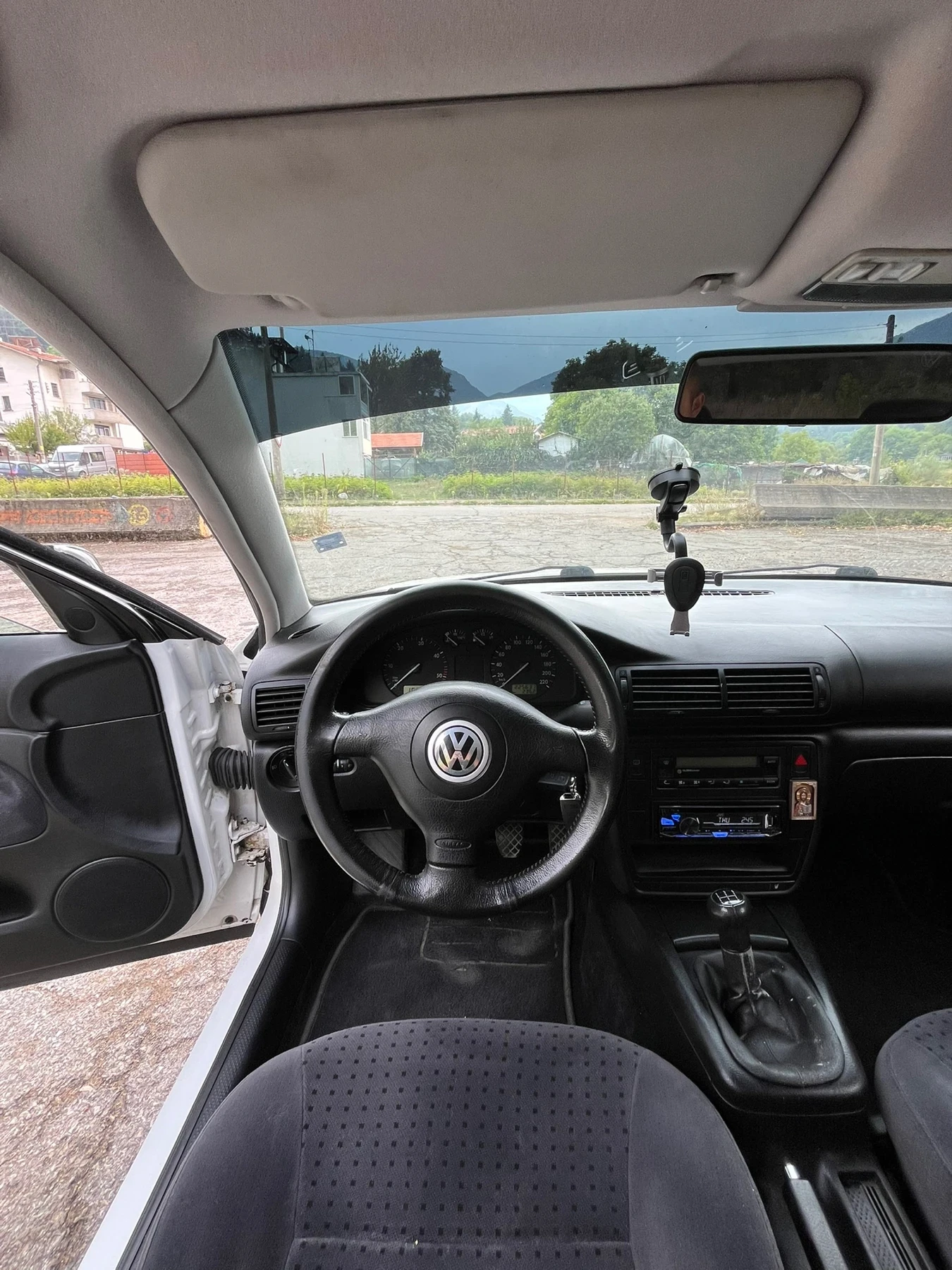 VW Passat  - изображение 10