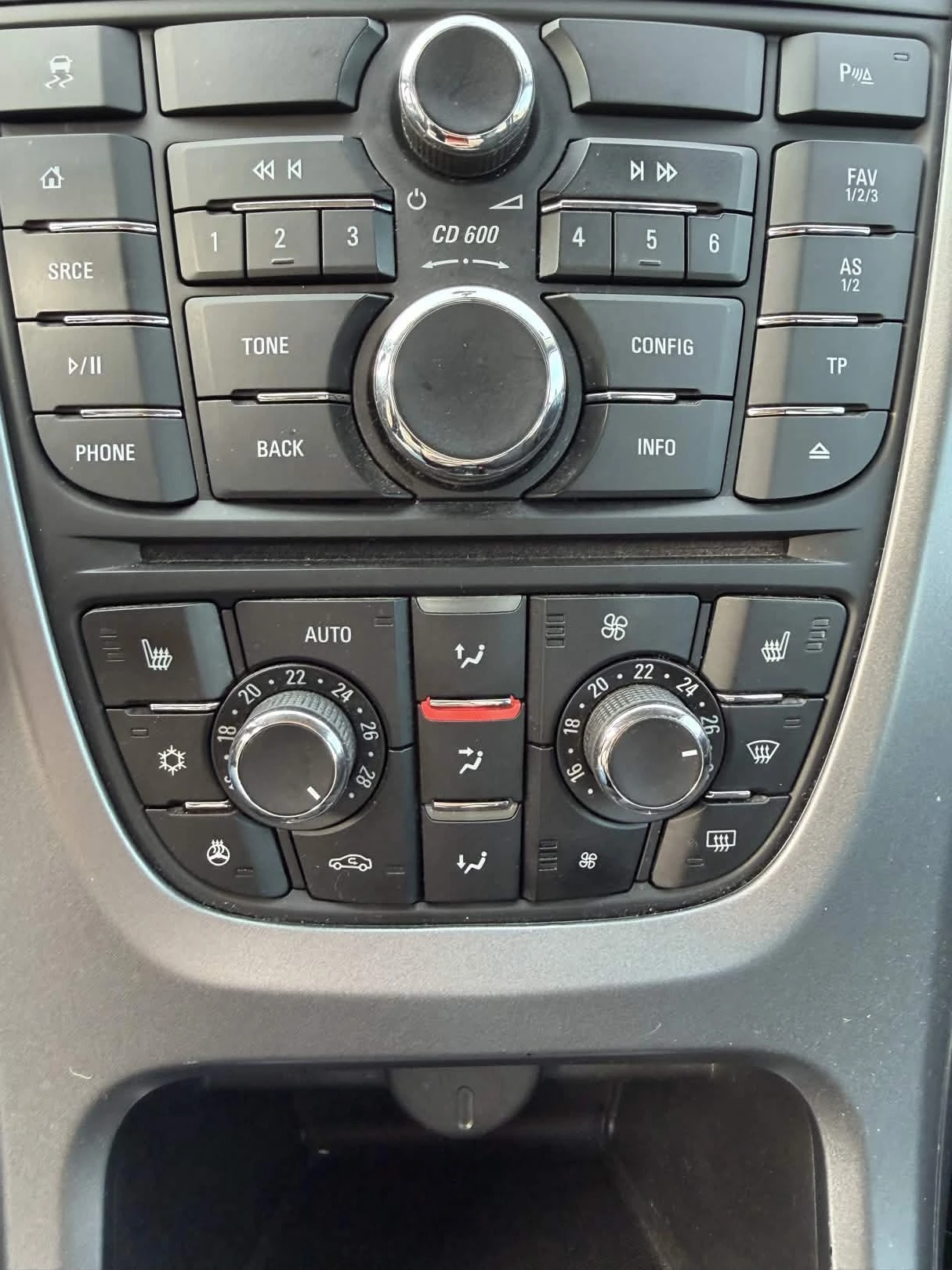 Opel Astra 1.7CDTI Navi/Подгрев, снимка 8 - Автомобили и джипове - 53768469