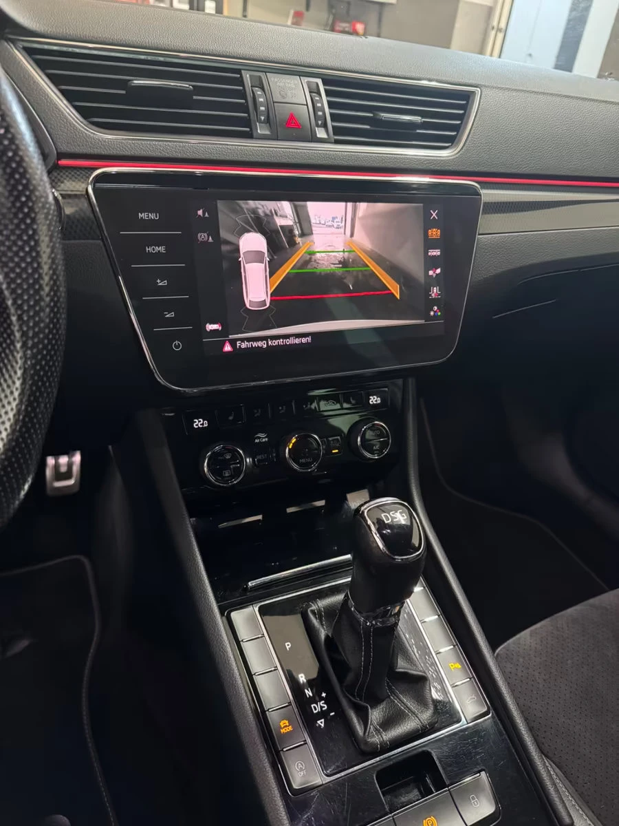 Skoda Superb SPORT-LINE/179HP/CAM/DSG/MEMO/LED/AMBI/128q, снимка 9 - Автомобили и джипове - 54112348