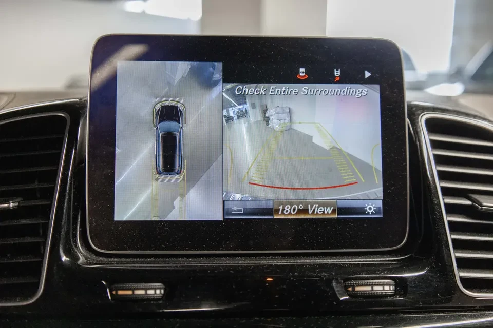 Mercedes-Benz GLS 450 * AMG PKG* ПОДГРЕВ* ОБДУХВАНЕ* , снимка 16 - Автомобили и джипове - 54132920