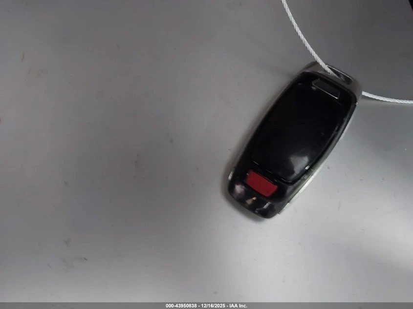 Audi E-Tron Prestige Quattro, снимка 11 - Автомобили и джипове - 54161373