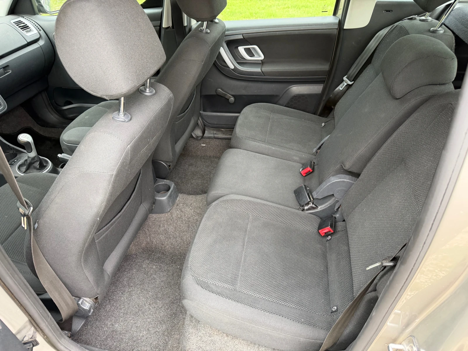 Skoda Roomster 1.2 HTP / 127200 KM. / KLIMA, снимка 15 - Автомобили и джипове - 54575581