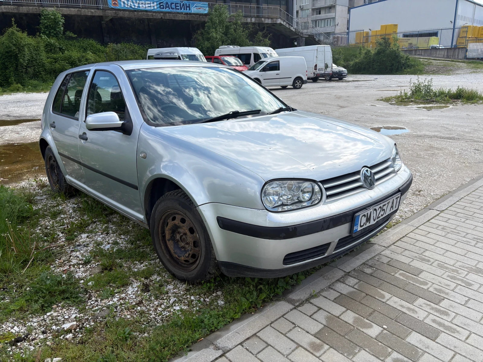 VW Golf 1.6, снимка 3 - Автомобили и джипове - 54665700