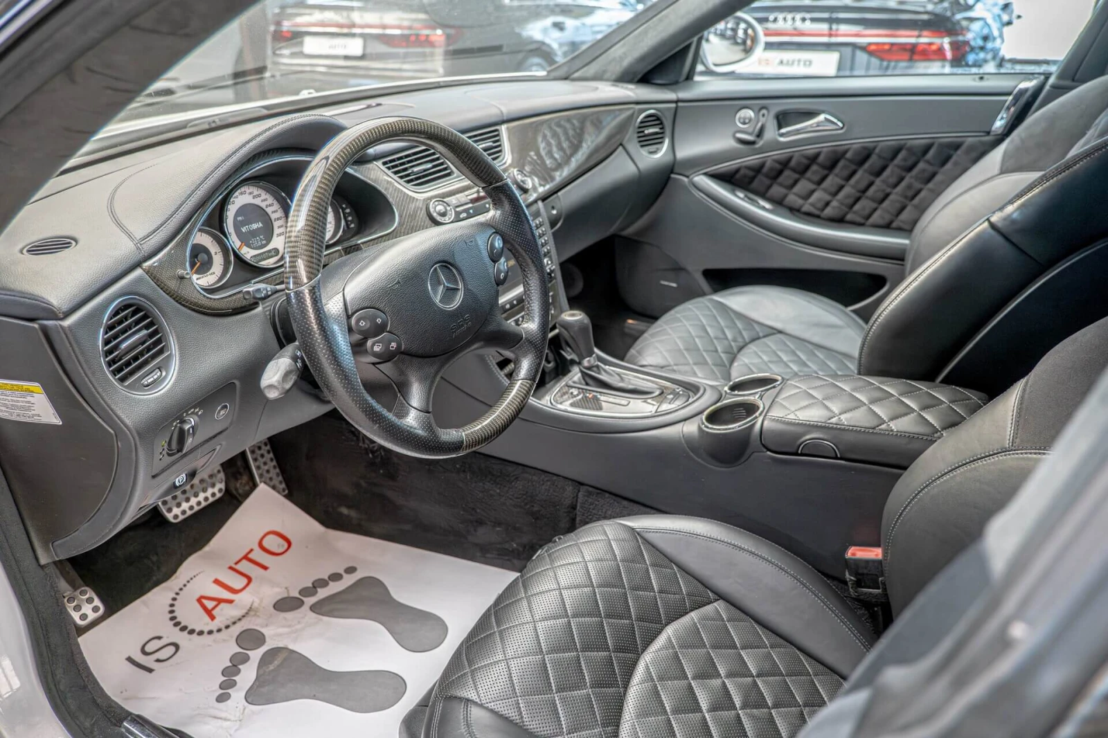 Mercedes-Benz CLS 55 AMG Ориг. Kleeman/Harman Kardon/Обдухване/Алкантар/BiX, снимка 7 - Автомобили и джипове - 54725948