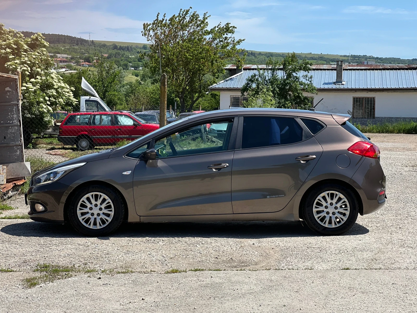 Kia Ceed, снимка 2 - Автомобили и джипове - 54788303