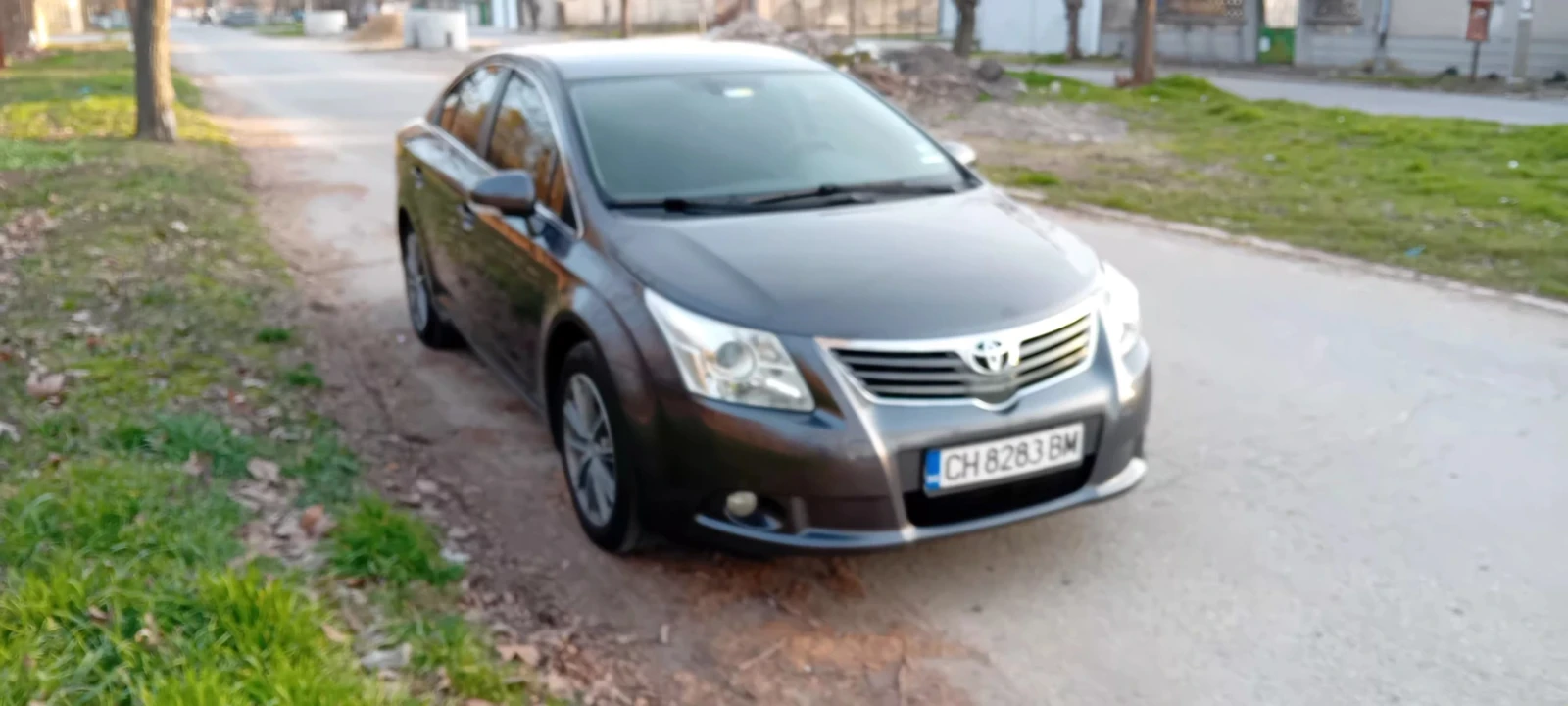 Toyota Avensis, снимка 10 - Автомобили и джипове - 54977154
