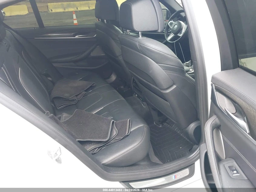 BMW M5 4.4l 50I xDrive, снимка 8 - Автомобили и джипове - 54986734