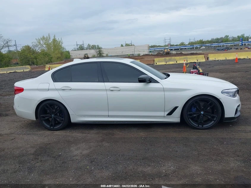BMW M5 4.4l 50I xDrive, снимка 13 - Автомобили и джипове - 54986734