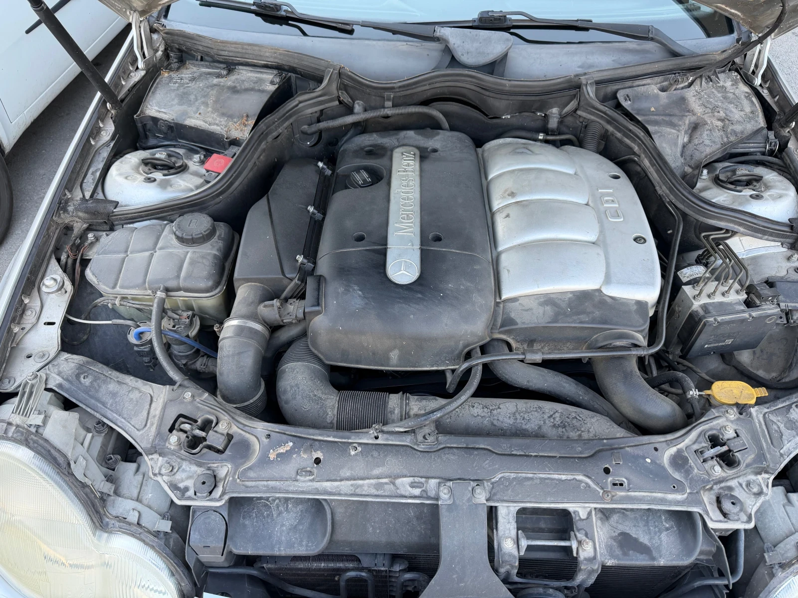 Mercedes-Benz C 220, снимка 10 - Автомобили и джипове - 55095671
