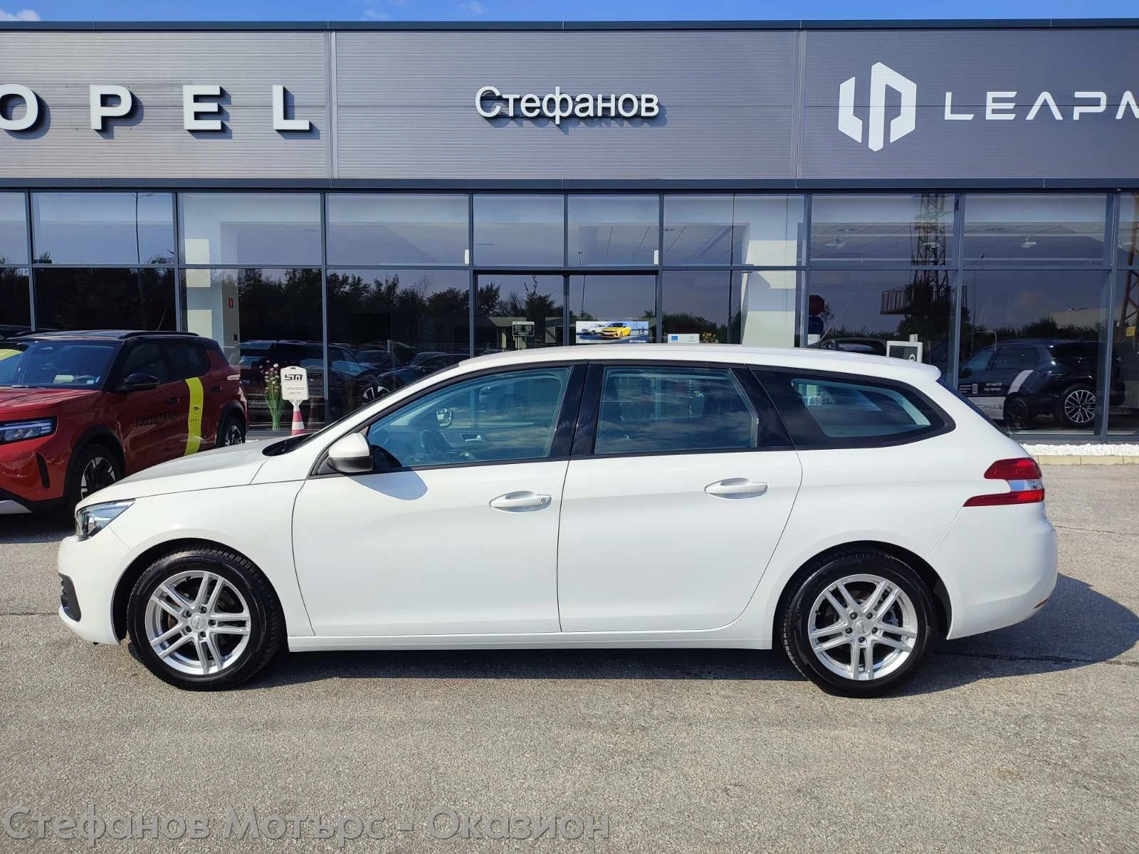 Peugeot 308 SW Active 1.5 BlueHDi (130hp) MT6, снимка 4 - Автомобили и джипове - 55352169
