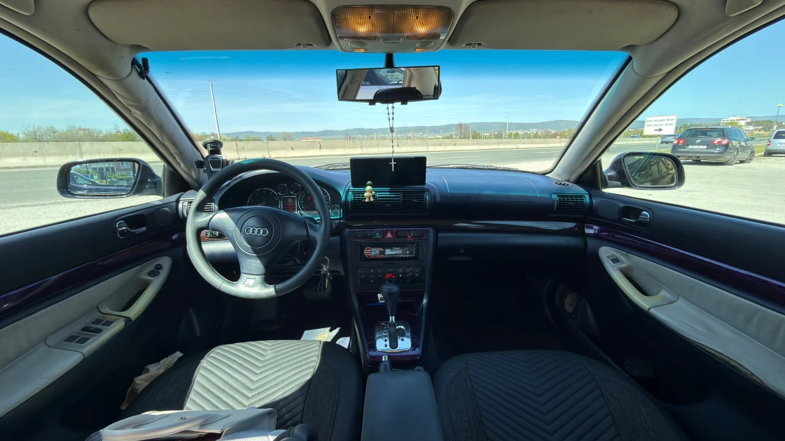 Audi A4 2.4 бензин с газ, снимка 8 - Автомобили и джипове - 55444696